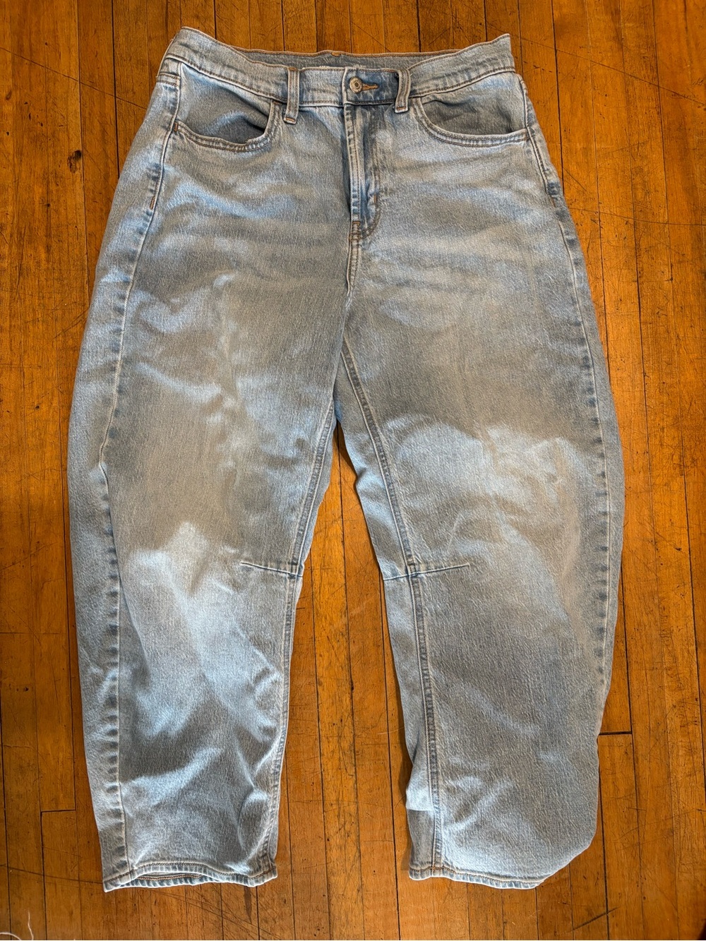 Old Navy High Rise Wow Barrel Leg Jeans